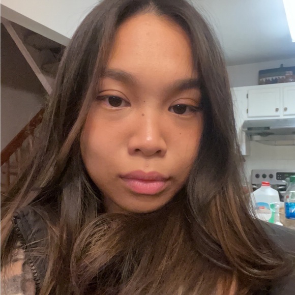 Meet your Posher, Anna - Picture 2 of 2